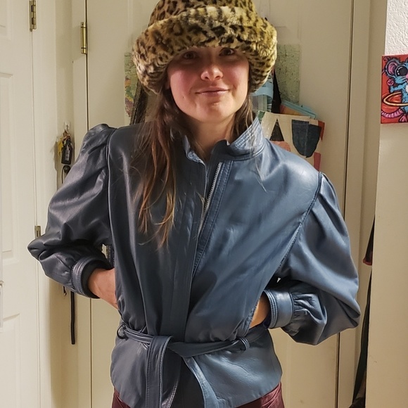 Meet your Posher, Blake - Picture 1 of 2